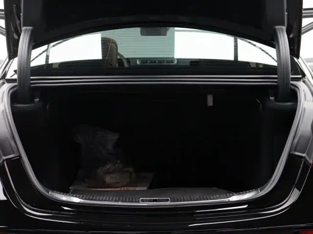 Mercedes-Benz Maybach S-Class — Фото автомобиля 11