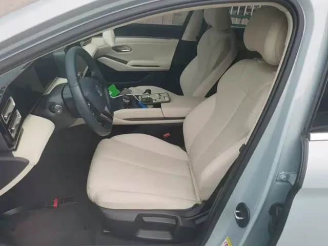 BYD Qin L — Фото автомобиля 14