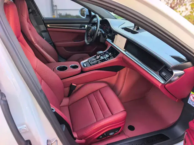 Porsche Panamera — Фото автомобиля 9