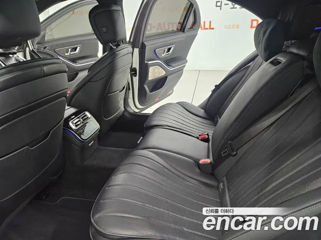 Mercedes-Benz S-Class — Фото автомобиля 12