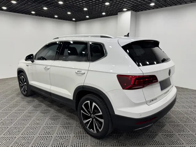 Volkswagen Tharu — Фото автомобиля 9