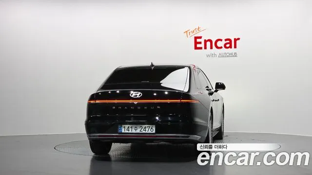 Hyundai Grandeur Grandeur (GN7) 2.5 Бензин 2WD — Фото автомобиля 2