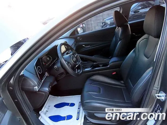 Hyundai Avante CN7 — Фото автомобиля 5