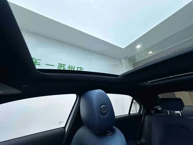 Mercedes-Benz A-Class — Фото автомобиля 14