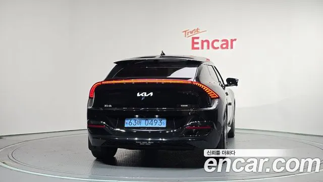 Kia EV6 — Фото автомобиля 4