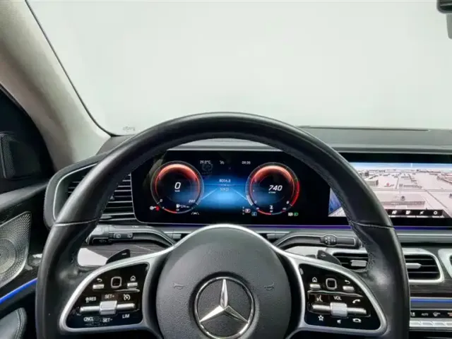 Mercedes-Benz GLE-Class — Фото автомобиля 11