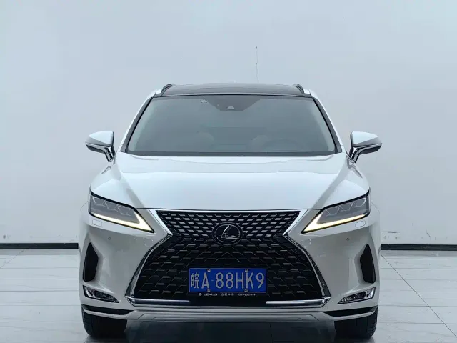 Lexus RX — Фото автомобиля 2