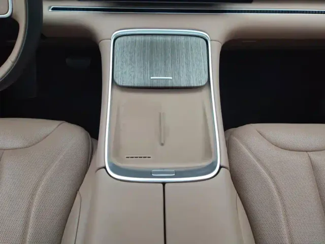 Leapmotor C11 — Фото автомобиля 16