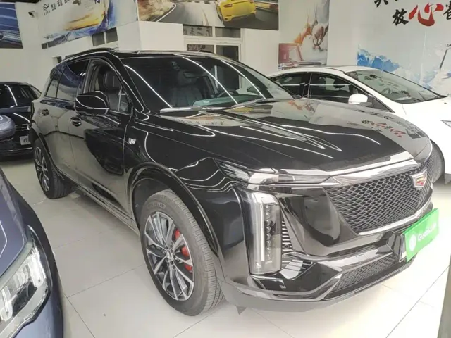 Cadillac XT5 — Фото автомобиля 3