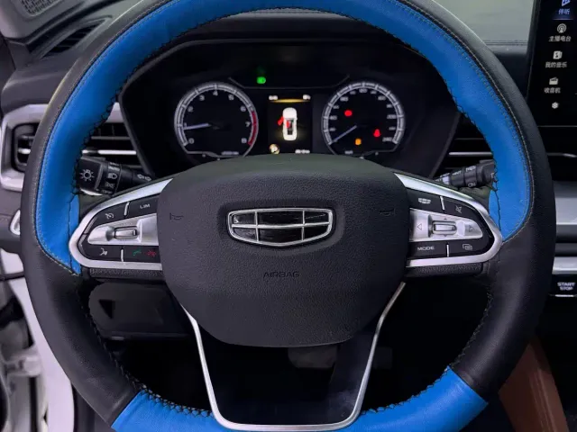 Geely Vision X6 — Фото автомобиля 11
