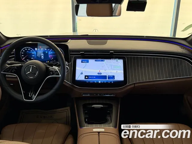 Mercedes-Benz E-Class — Фото автомобиля 7