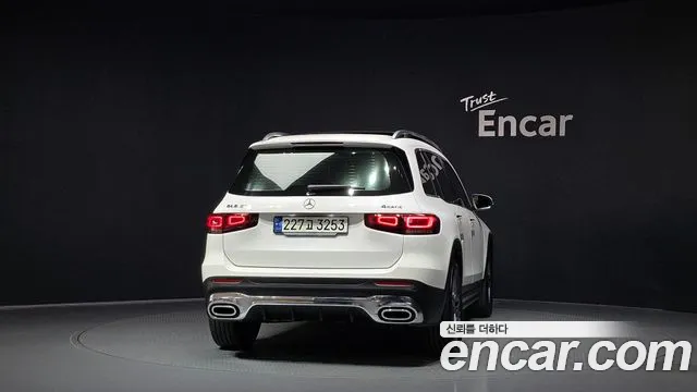 Mercedes-Benz GLB-Class — Фото автомобиля 4