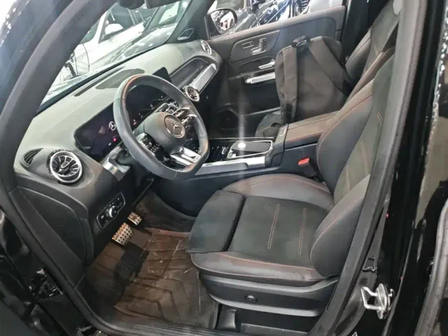 Mercedes-Benz GLB AMG — Фото автомобиля 14