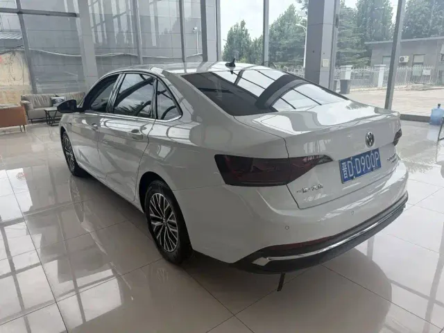 Volkswagen Sagitar — Фото автомобиля 12