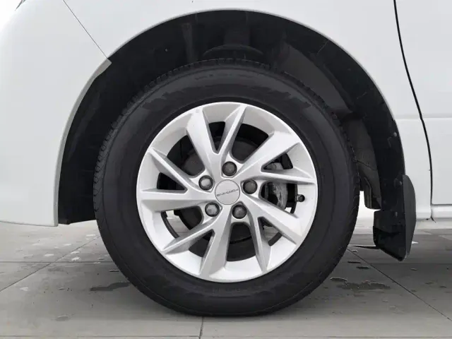 Forthing Lingzhi PLUS — Фото автомобиля 17