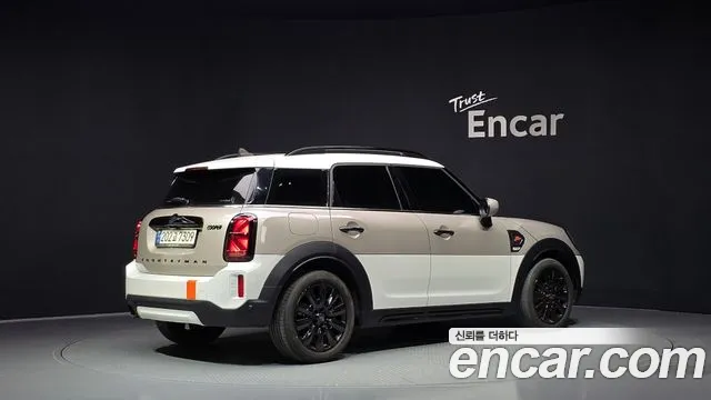 MINI Countryman — Фото автомобиля 2