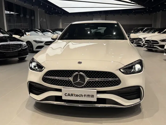 Mercedes-Benz C-Class — Фото автомобиля 2