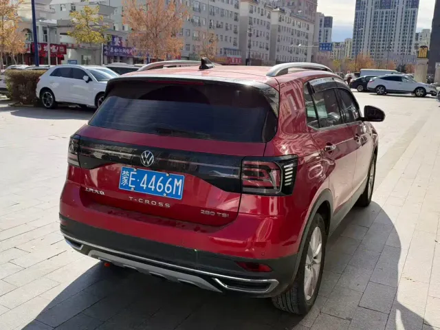 Volkswagen T-Cross — Фото автомобиля 12