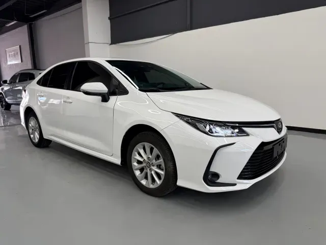 Toyota Corolla — Фото автомобиля 3