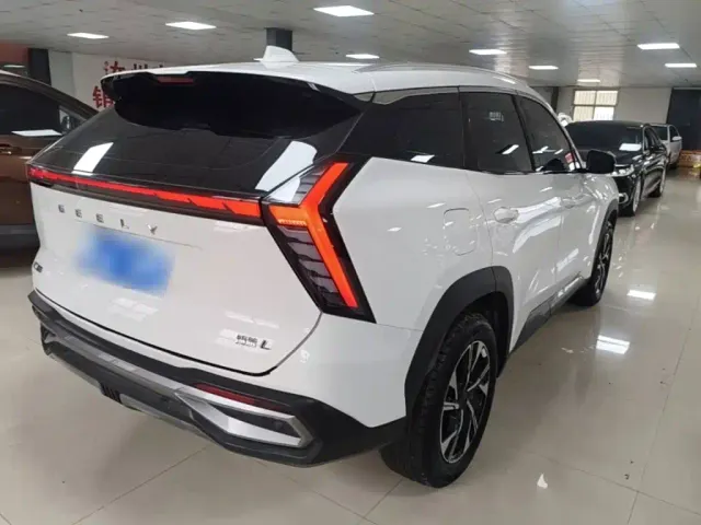 Geely Boyue L — Фото автомобиля 6