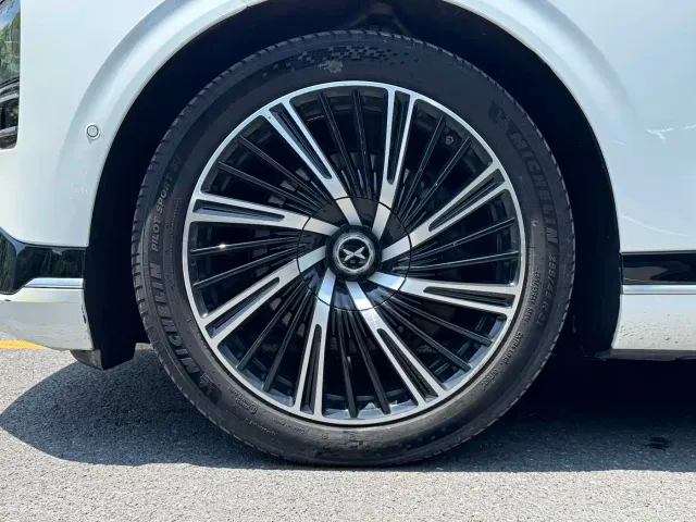 Xpeng G9 — Фото автомобиля 18