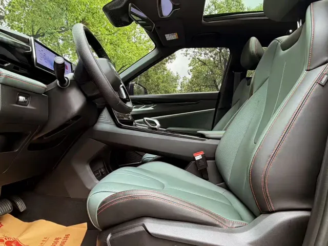 Geely Boyue — Фото автомобиля 10