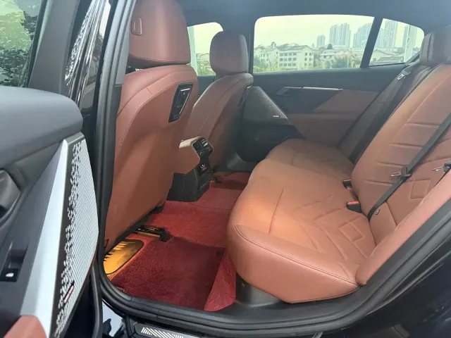 BMW BMW 5 Series 2024 525Li M Sport Package — Фото автомобиля 12