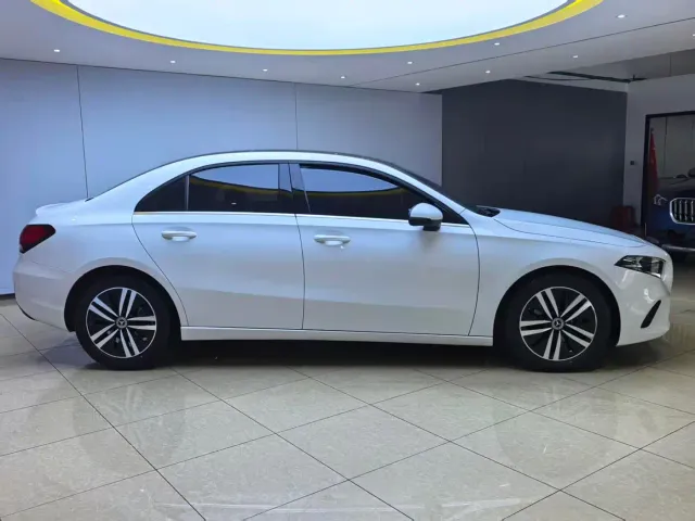Mercedes-Benz A-Class — Фото автомобиля 7