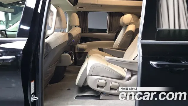 Kia Carnival 4th Gen — Фото автомобиля 18