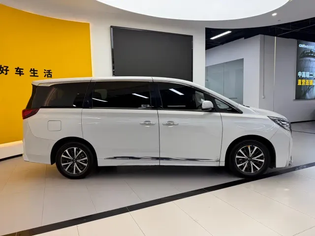 GAC Trumpchi M8 — Фото автомобиля 4