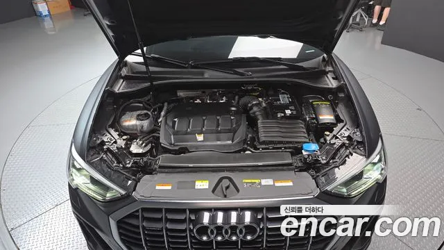 Audi Q3 35 TDI quattro Premium — Фото автомобиля 6