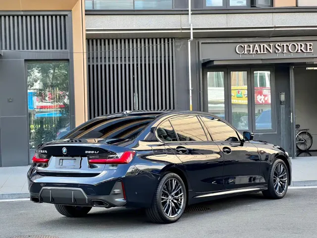 BMW 3 Series — Фото автомобиля 4