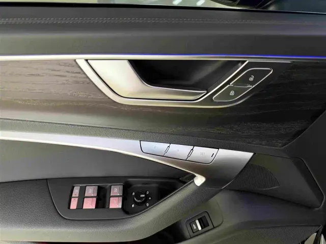 Audi A6L — Фото автомобиля 14