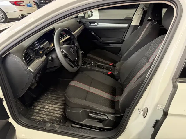 Volkswagen Lamando 2021 230TSI DSG Fashion Edition — Фото автомобиля 8