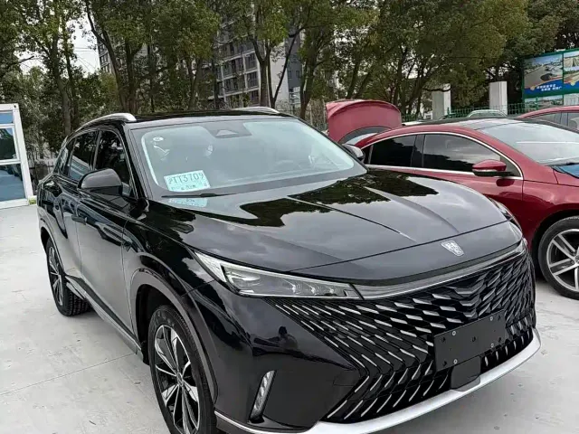 Roewe RX5 — Фото автомобиля 3