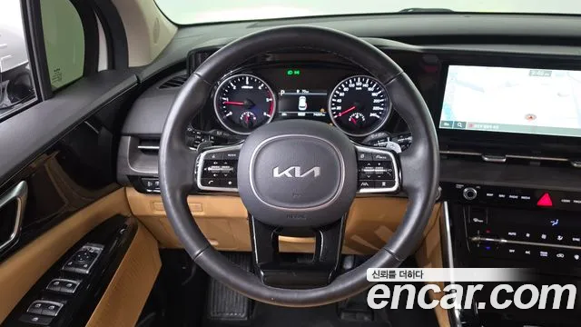 Kia Carnival Generation 4 — Фото автомобиля 13