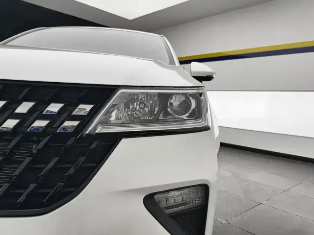 Wuling Xingchi — Фото автомобиля 5