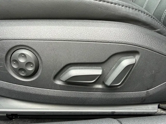 Audi A4L — Фото автомобиля 22