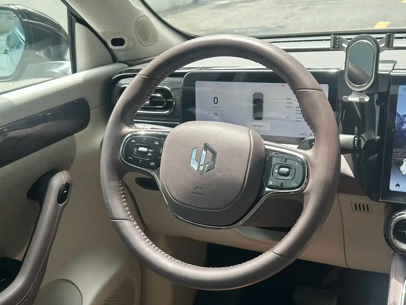 Leapmotor Leapmotor C11 2021 Smart Edition 510 — Фото автомобиля 18