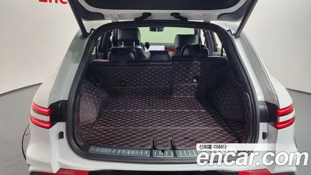 Genesis GV70 — Фото автомобиля 17