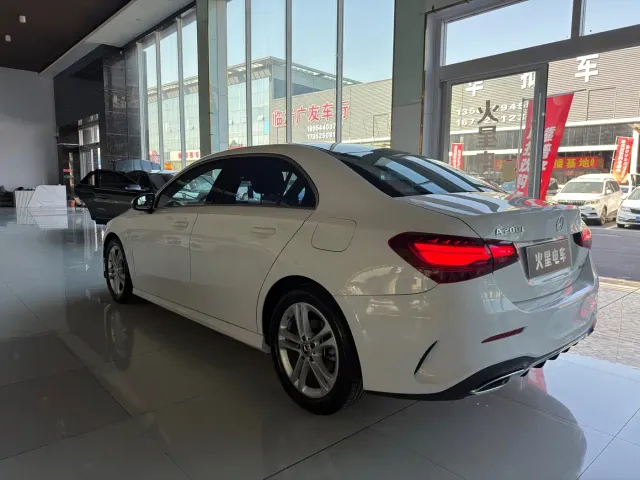 Mercedes-Benz A-Class — Фото автомобиля 12