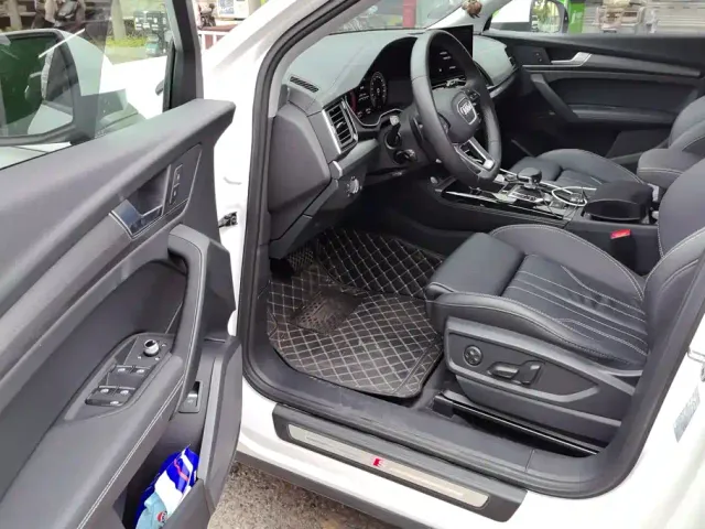 Audi Q5L — Фото автомобиля 9