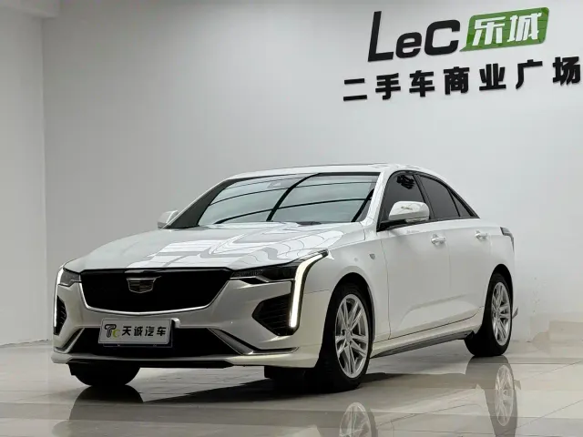 Фотография автомобиля — Cadillac CT4