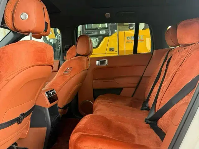 Li Auto L7 — Фото автомобиля 5