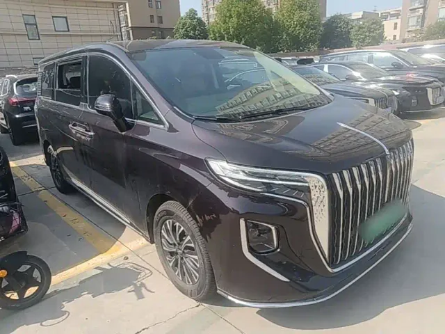 Hongqi HQ9 PHEV — Фото автомобиля 3