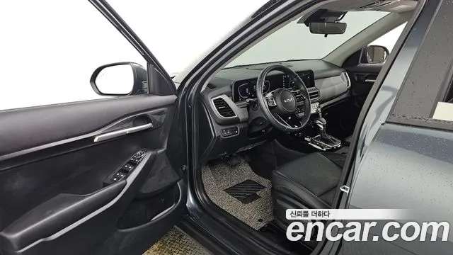 Kia Seltos — Фото автомобиля 15