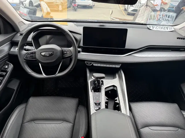 Geely Xingrui — Фото автомобиля 5