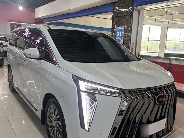 GAC Trumpchi M8 — Фото автомобиля 3