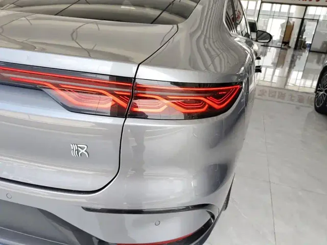 BYD Han — Фото автомобиля 7
