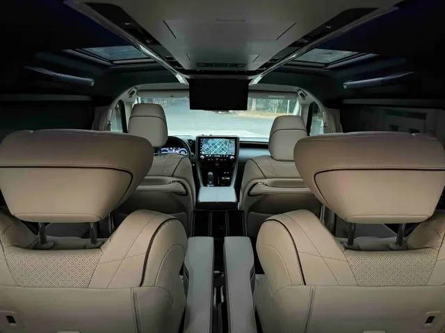 Toyota Vellfire — Фото автомобиля 29